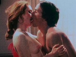 Julianne Moore in Boogie Nights, photo 9