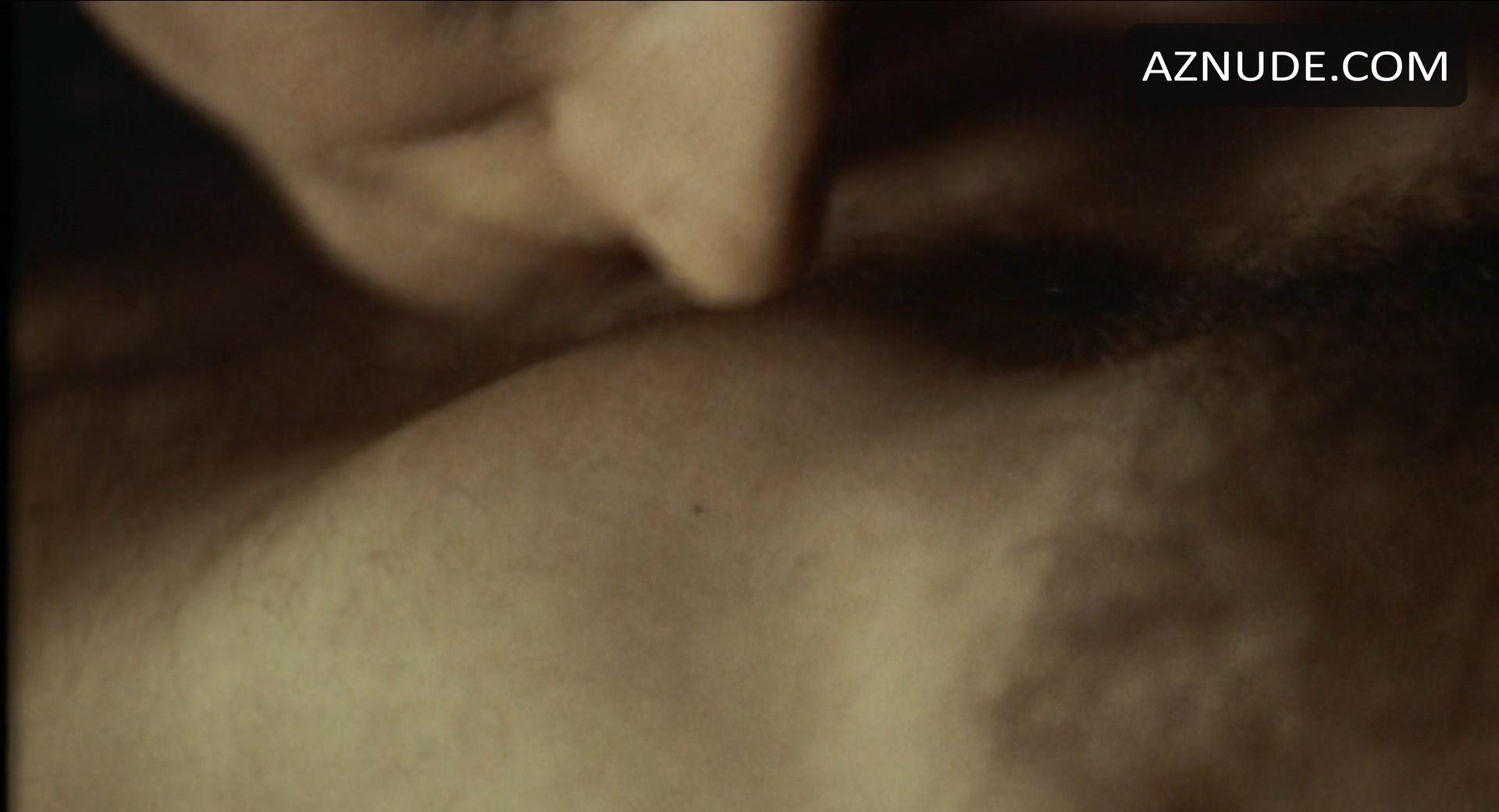 Michela Cescon in Primo Amore, photo 52