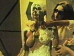 Anna Aries in Invasion Of The Bee Girls, photo 14