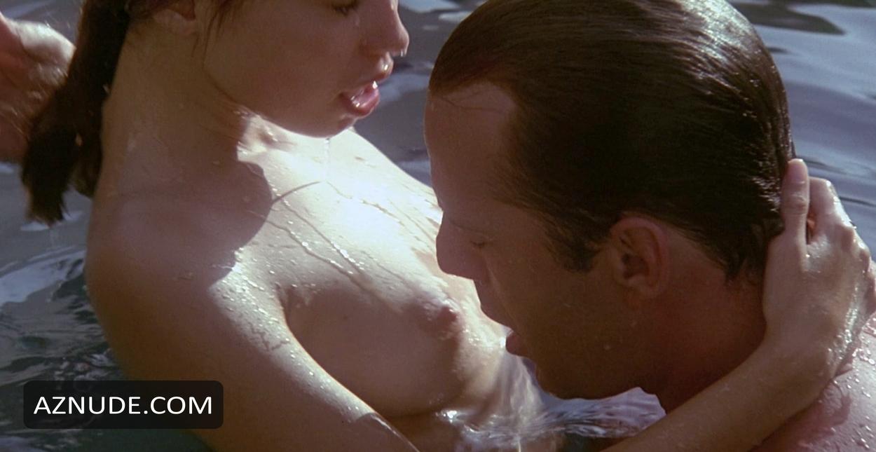 Jane March in Color of Night, photo 9