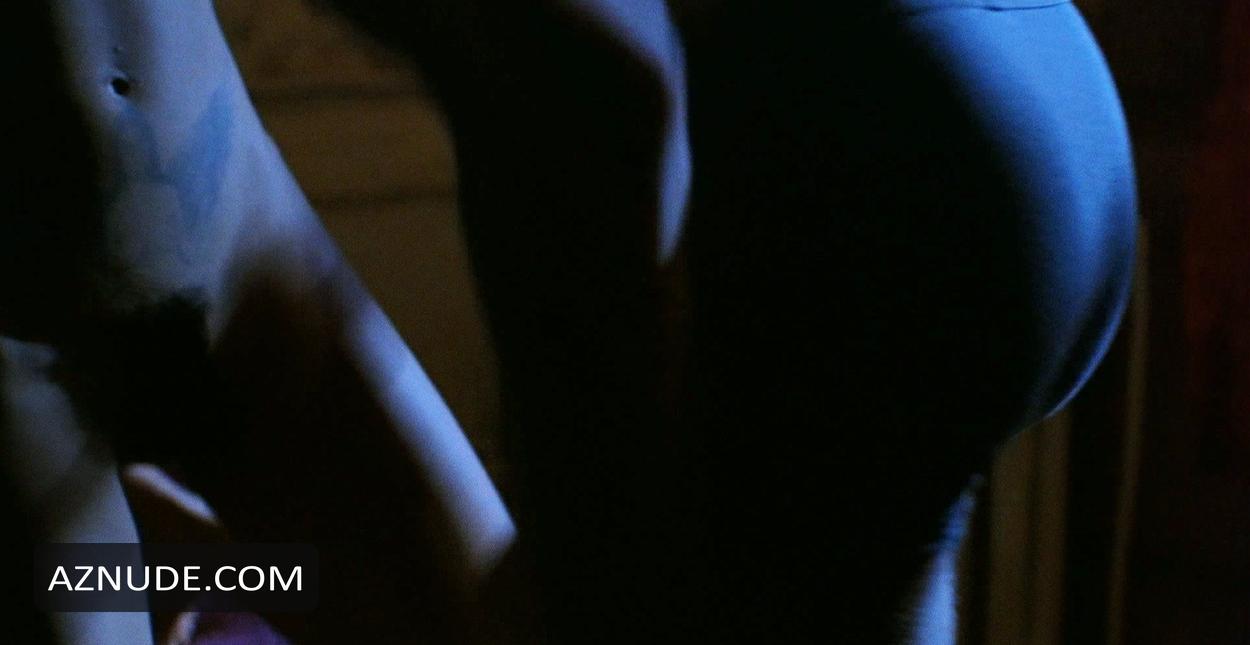 Asia Argento in B. Monkey, photo 6