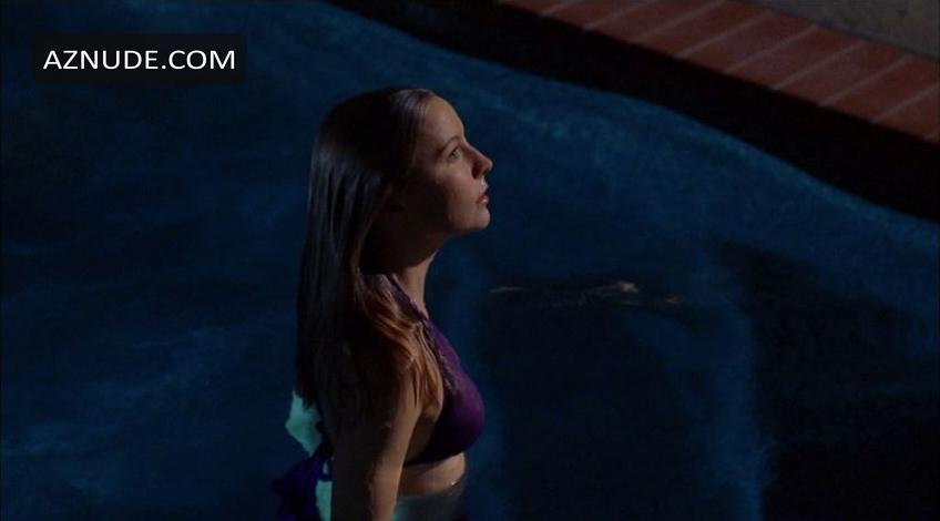 Lindsey Haun in Rome And Jewel, photo 1