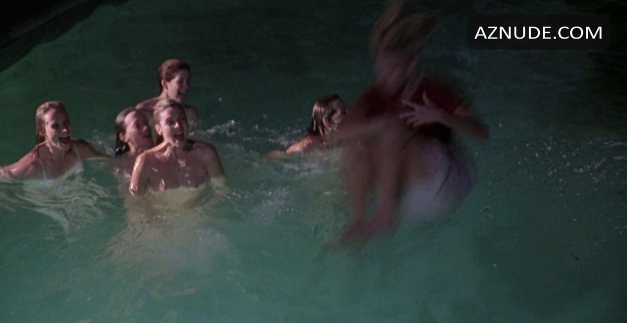 Kim Cattrall in Live Nude Girls, photo 5