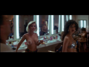 Christie Mucciante in Tango And Cash, photo 6