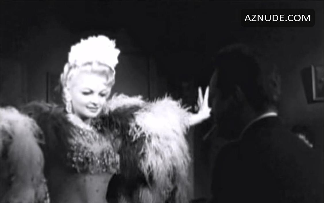 Bonnie Sharie in The Brain That Wouldn't Die, photo 13