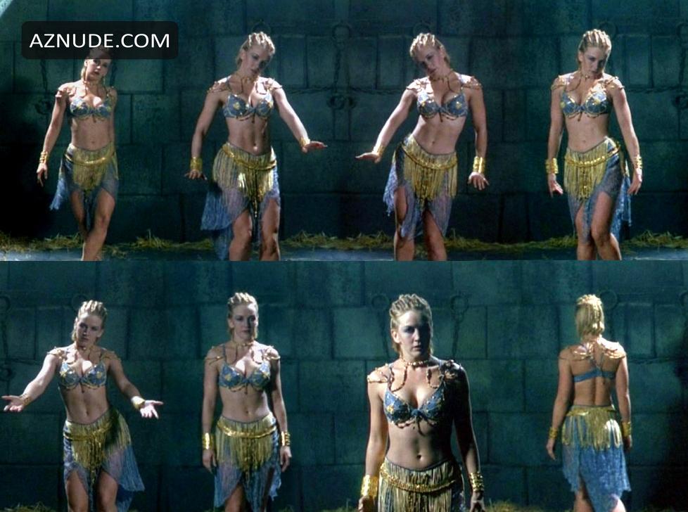 Renee O'Connor in Xena: Warrior Princess, photo 21