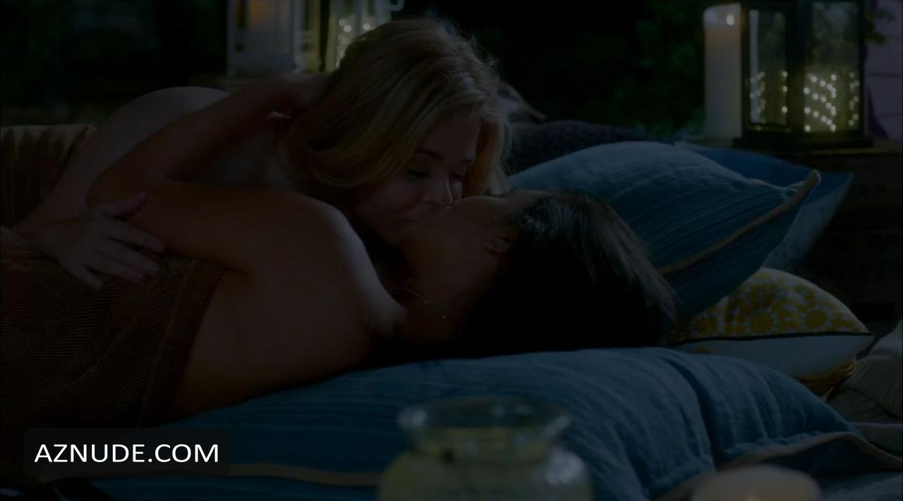 Shay Mitchell in Pretty Little Liars, photo 18
