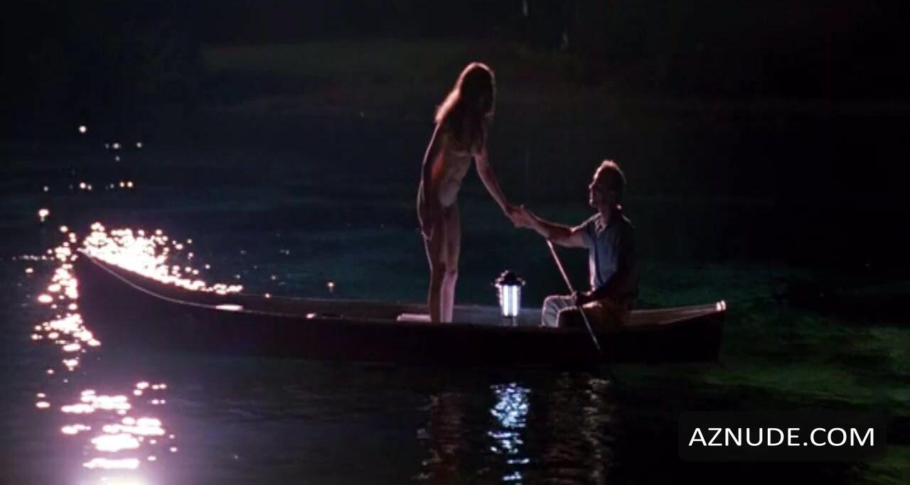 Madeleine Stowe in China Moon, photo 46
