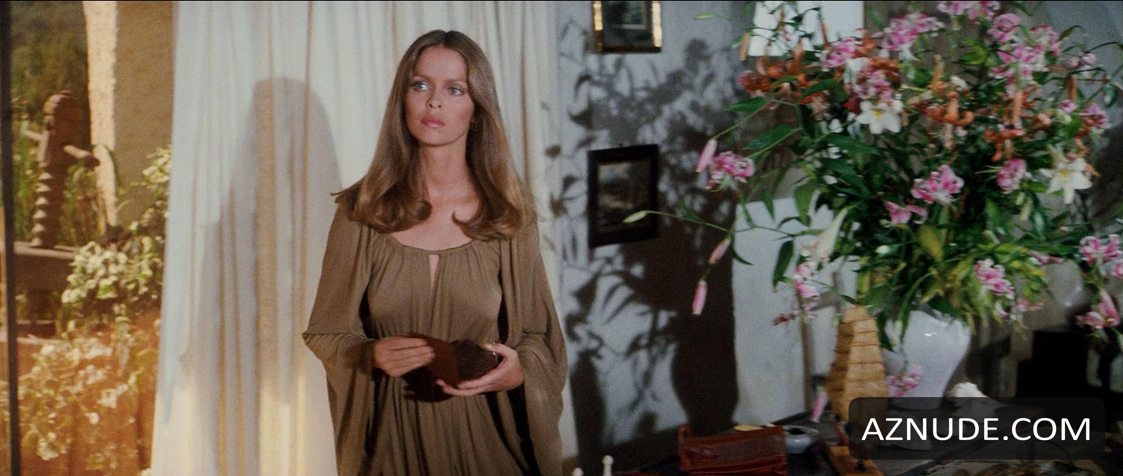 Barbara Bach in The Spy Who Loved Me, photo 37