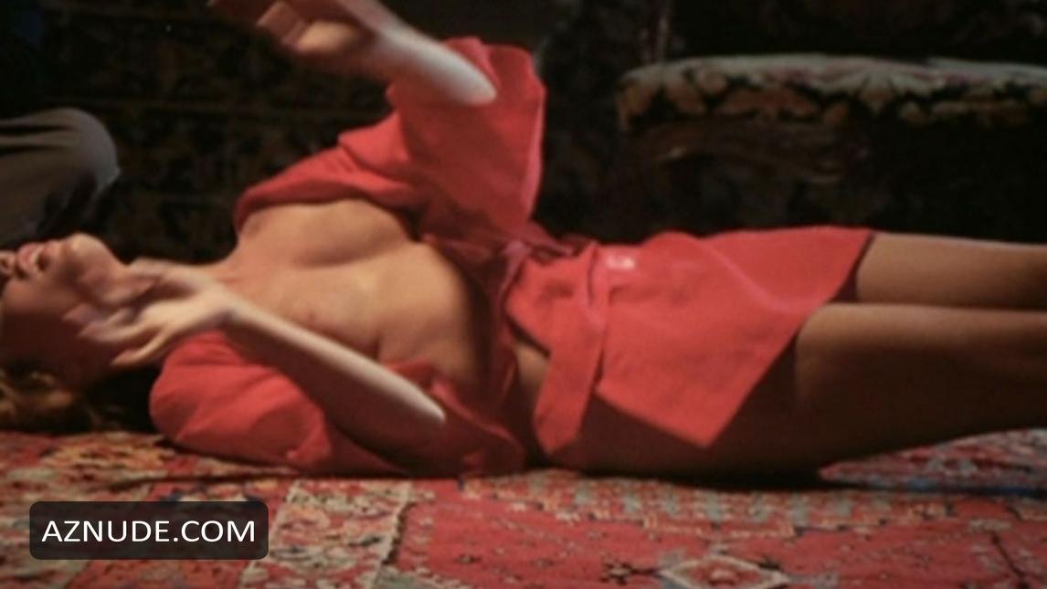 Britt Nichols in A Virgin Among the Living Dead, photo 4