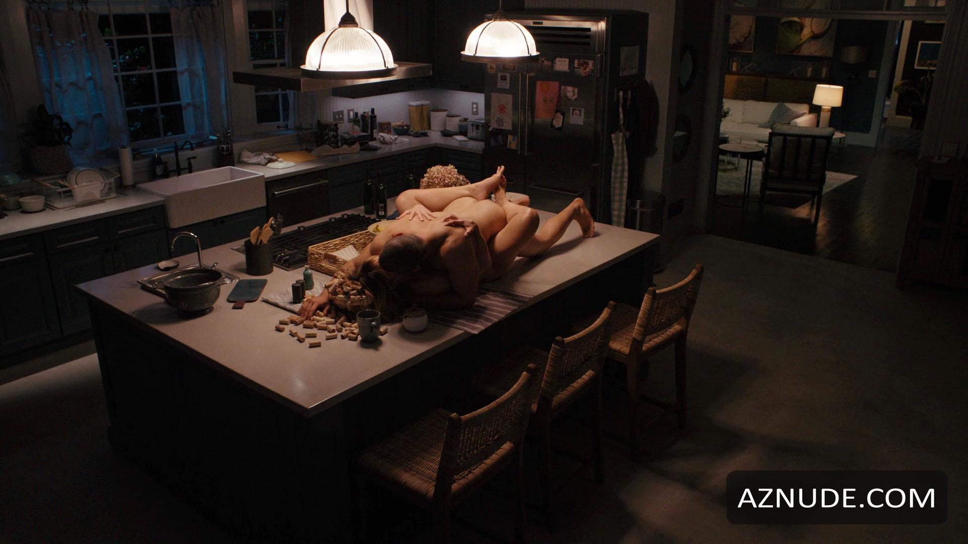 Kristen Bell in The Woman in the House Across the Street from the Girl in the Window (2022-), photo 1