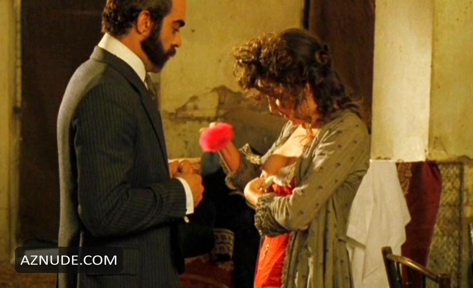 Ana Rayo in Unconscious, photo 2
